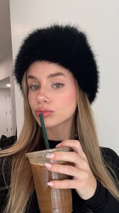 [2025.02.18] haileygrice_3570914806208444848.jpg