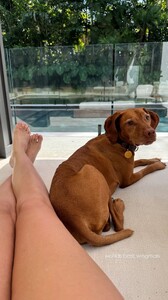 [2025.02.18] katelove_3570909915449473530.jpg