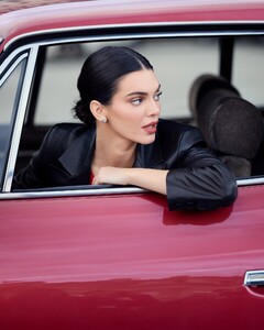 [2025.02.18] lorealparis_480522171_18497518153054665_190272020015070296_n.jpg