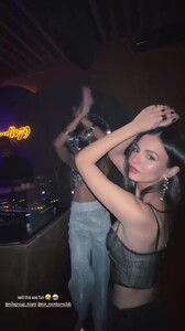 [2025.02.18] victoriajustice_3571144256177639335.jpg