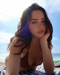 [2025.02.19] duffygurl_480902054_18002467010734544_1870456627397028849_n.jpg