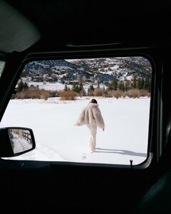 [2025.02.19] helenowen_480576732_18480176107019170_9204921208209847674_n.jpg