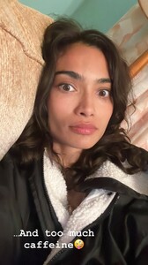 [2025.02.20] kellygale_3572183070977807419.jpg