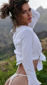 [2025.02.21] rachelc00k_3573166741180458172.jpg