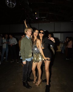 [2025.02.21] victoriajustice_480673762_18578186611006824_3044356332700455251_n.jpg