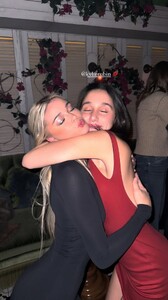 [2025.02.23] livvydunne_3574573608023869858.jpg