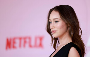 563114802_alycia_debnam-carey_03.jpg