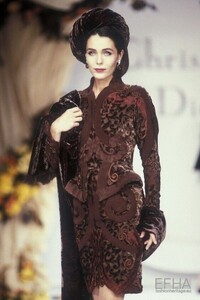 ChristianDior(GianfrancoFerr)AH1990-91PierreduSoleil.PhotoEtienneTordoir.jpg