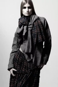IvanGrundahlReady-To-WearFallWinter2009-201010.thumb.jpeg.9256ed329cb1dd7e2fbac25432b46311.jpeg