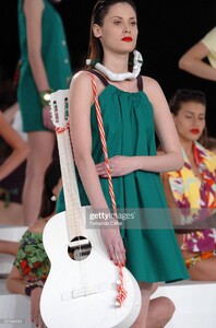Mayana s06neon--53194391-SPFW--.jpg