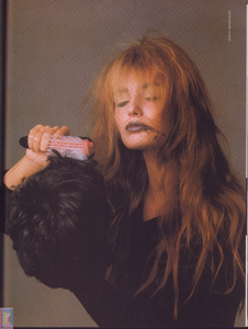 PP-KA-LH-X-VogueBel-IT-n14-feb85 (12).png