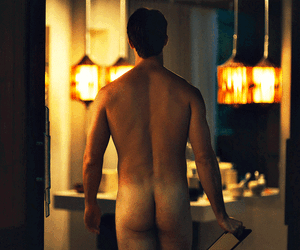 Patrick Schwarzenegger in The White Lotus.gif