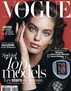 Sims_Vogue_Paris_February_2014_Cover.thumb.jpg.dd6f95f8de3b53dbb9647557a2119bcf.jpg