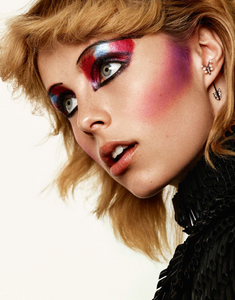 VogueSeptem2015_ebook3000-1378.thumb.png.7dcce0da47c00b1c7078e4f51272aa03.png