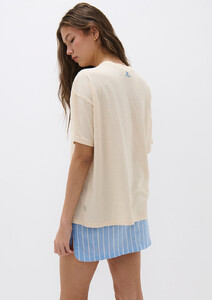andie-tee_light-worn-cream_22184___0028b943c7a5269a7835bb7def200e5c.jpg