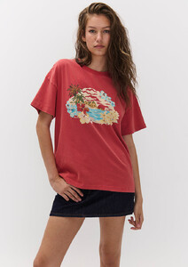 boyfriend-tee_washed-red_24117___749f2e22c2f8d5bf7a0f633f7d5e7d15.jpg