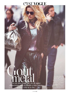 cest_vogue_02.thumb.jpg.6e7900eaea85fc5c9188d92601afa5d4.jpg