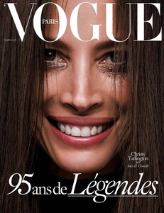 christy-turlington-inez-van-lamsweerde-vinoodh-matadin-for-vogue-paris-october-2015.thumb.jpg.1b02231c9e38817bce4ffe4b4bcf013d.jpg