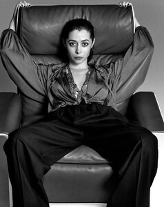 cristin-milioti-s-cultured-magazine-photoshoot-02.2025-1.jpg