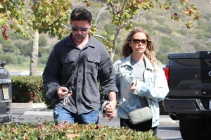 denise-richards-and-aaron-phypers-at-prince-st-pizza-in-malibu-09-27-2023-0.jpg