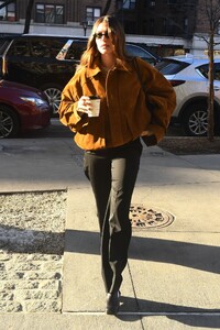 hailey-bieber-masters-winter-luxe-the-row-meets-rhode-in-nyc-coffee-run-2.jpg