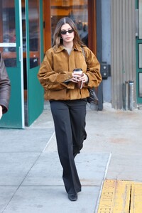 hailey-bieber-masters-winter-luxe-the-row-meets-rhode-in-nyc-coffee-run-5.jpg