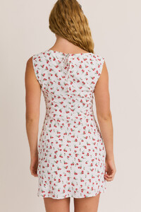 id5261_white-red_floral_4_ (1).jpg