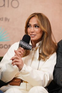 jennifer-lopez-channels-luxury-ski-resort-chic-at-sundance-in-head-to-toe-winter-white-7.jpg
