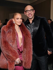 jennifer-lopez-s-mocha-mousse-revenge-dress-stuns-at-pre-grammys-gala-10.jpg