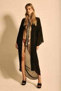 jens-pirate-booty-cleopatra-kimono-serpent-noir-viscose.jpg