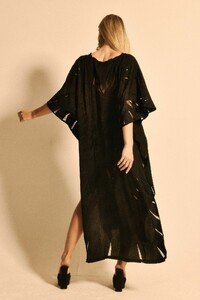 jens-pirate-booty-harlow-kaftan-noir-viscose-5.jpg