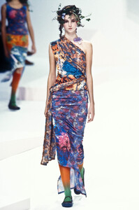 julieM s02miyake-31.jpg