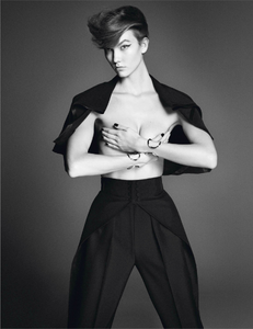 karlie-kloss-by-david-sims-for-vogue-paris-march-2014-6.thumb.png.efe548f1344cd27579fb6d059eb0c0a2.png