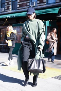 kendall-jenner-s-chic-nyfw-look-cashmere-classics-2.jpg