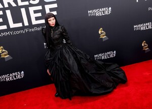 lady-gaga-s-nosferatu-chic-grammys-look-steals-the-spotlight-in-2025-2.jpg