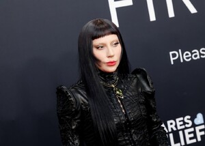 lady-gaga-s-nosferatu-chic-grammys-look-steals-the-spotlight-in-2025-7.jpg