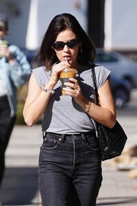 lucy-hale-spotted-grabbing-iced-coffee-in-la-01.24.2025-6.jpg