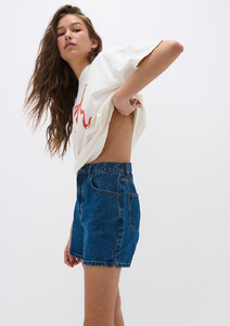 maya-denim-shorts_maya-wash_22307___f2adbc1a5fa7f4eea67dda57c98c2232_820fa92e-9c17-4ca6-9a6b-36a44501cfcf.jpg