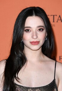 mikey-madison-stuns-at-bafta-nominees-party-in-chanel-4.jpg