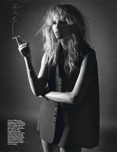 natasha-poly-by-mario-sorrenti-for-vogue-paris-march-2014-12.thumb.png.8cc624cc6b26d9c0f3cee08a68bcd647.png
