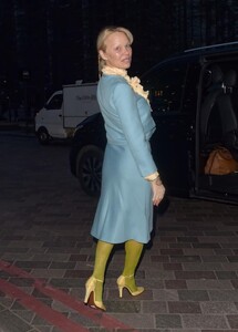 pamela-anderson-in-london-for-last-showgirl-02.14.2025-1.jpg
