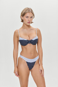 savannah-underwire-bikini-top-classic-polka-dot.Frankiesbikinis-Savannah_Top-Classic_Polka_Dot-Front-1_1500x.jpg