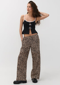 selena-pants_dark-savannah-leopard_23893___fec68b2bbaf572accef22a8004e3a6a3.jpg