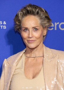 sharon-stone-at-palm-springs-film-festival-2025-4.jpg