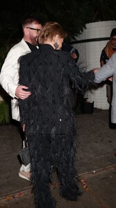 sharon-stone-spotted-at-brunello-cucinelli-diner-12_05.2024-1.thumb.jpg.11494d3a4038c31f6e56ff04dd0ad076.jpg