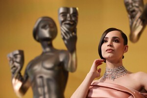 sofia-carson-s-100-carat-diamond-masterpiece-at-sag-awards-2025-0.jpg