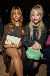 sophie-thatcher-at-coach-fashion-show-at-new-york-fashion-week-02-10-2025-0.jpg