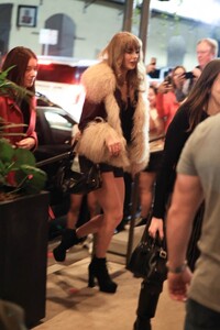 taylor-swift-dines-at-gianna-s-in-nola-02.08.2025-4.jpg