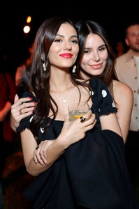 victoria-justice-attends-culturemakers-event-in-beverly-hills-48373867030.thumb.jpg.470abd058e0992f2b618db2ba682aab9.jpg