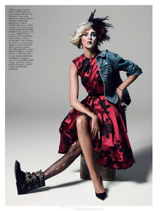 vogue-paris-2013-aout-132.thumb.png.27eaac4cd21281d4af2b6e01e4130b59.png